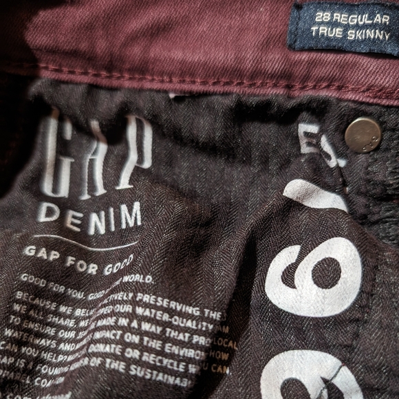Gap 1969 Girlfriend 28 mulberry wine cotton blend skinny stretch colored jeans - Picture 2 of 4